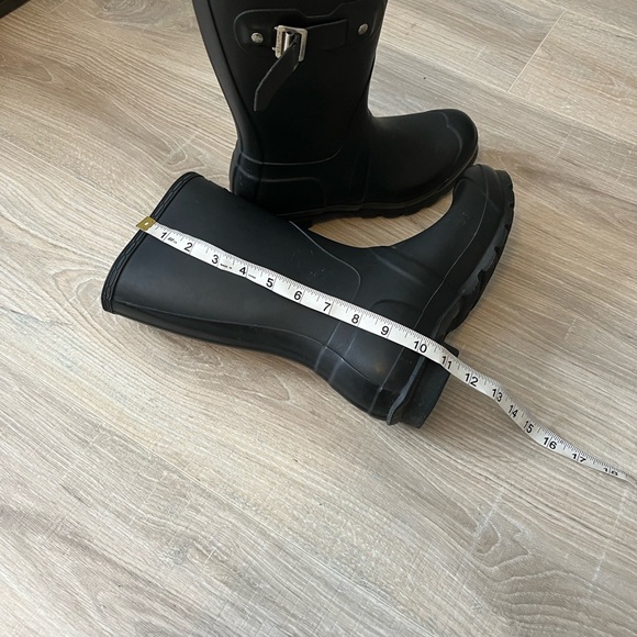 Hunter Original Women's Black Rain Boots - Picture 8 of 10